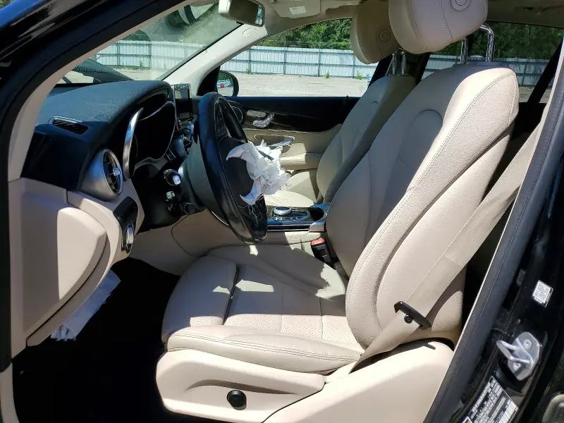 2019 MERCEDES-BENZ GLC 300 4MATIC  