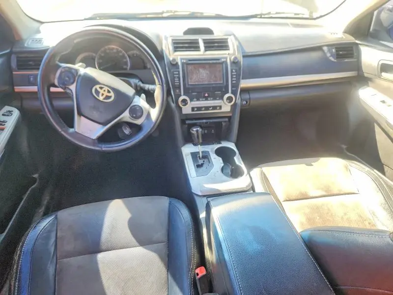 2012 TOYOTA CAMRY SE V6  