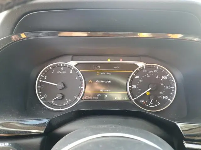 2022 NISSAN PATHFINDER SL  