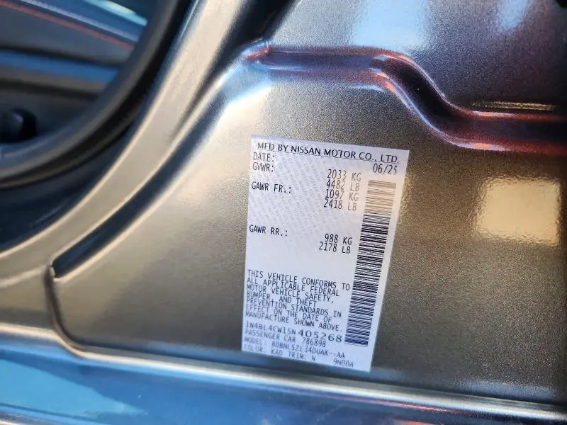 2025 NISSAN ALTIMA SR  