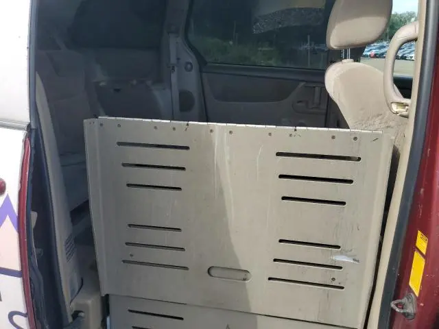 2010 TOYOTA SIENNA CE  