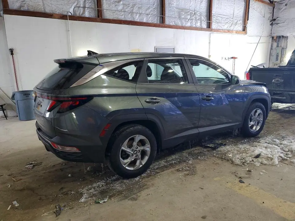 2022 HYUNDAI TUCSON SE  
