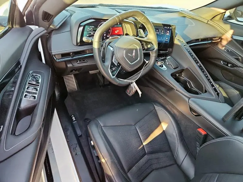 2025 CHEVROLET CORVETTE STINGRAY 2LT  