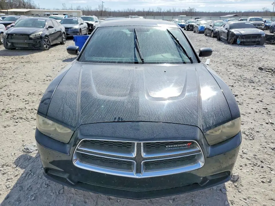 2013 DODGE CHARGER SE  