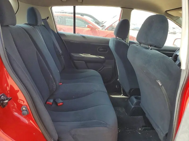 2011 NISSAN VERSA 1.8 S  