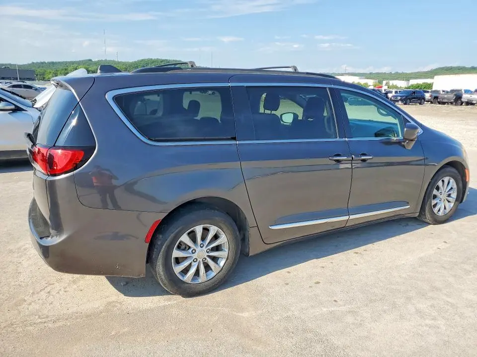 2017 CHRYSLER PACIFICA TOURING L  