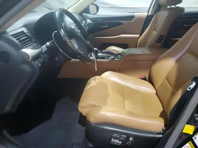 2013 LEXUS LS 460  