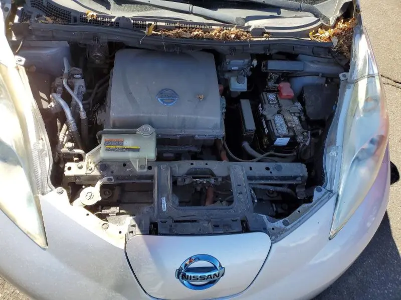 2013 NISSAN LEAF S  