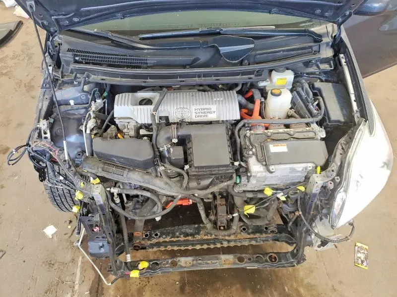2013 TOYOTA PRIUS THREE  