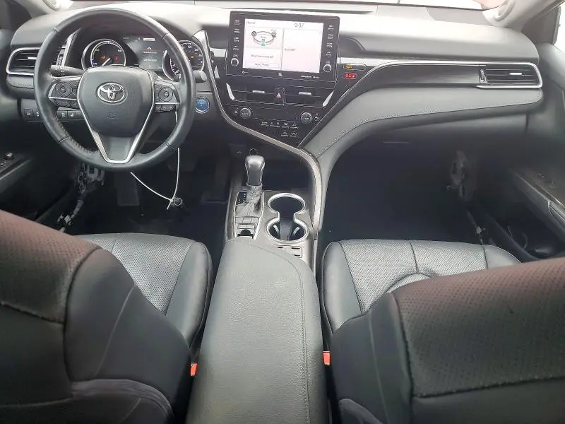 2023 TOYOTA CAMRY XLE  