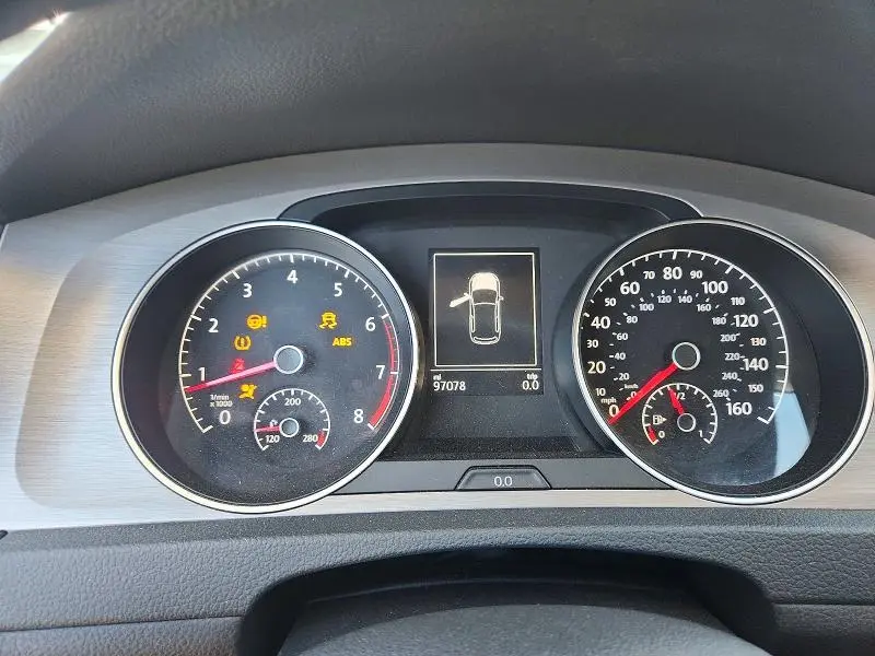 2015 VOLKSWAGEN GOLF   