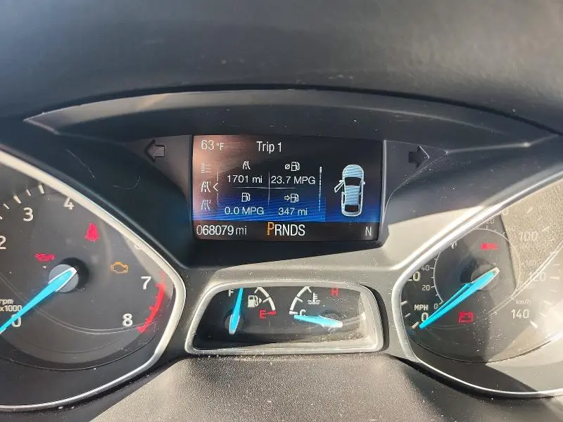 2017 FORD ESCAPE SE  