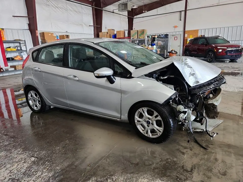 2016 FORD FIESTA SE  