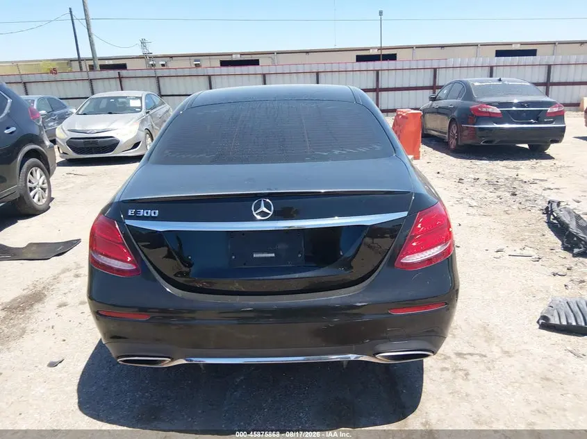 2017 MERCEDES-BENZ E 300  