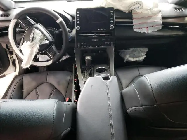 2021 TOYOTA AVALON XLE  