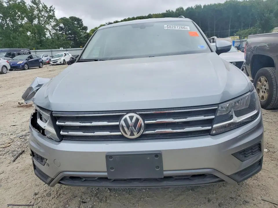2020 VOLKSWAGEN TIGUAN SE  