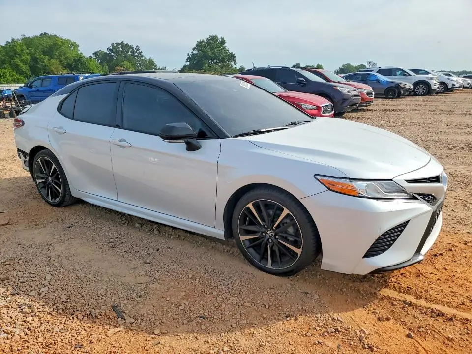 2020 TOYOTA CAMRY XSE  