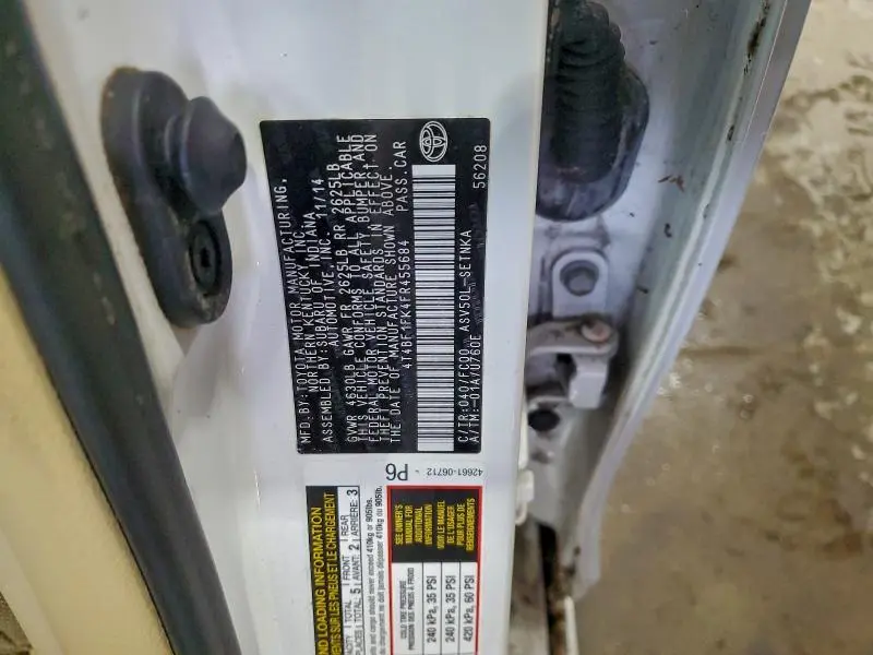 2015 TOYOTA CAMRY LE  