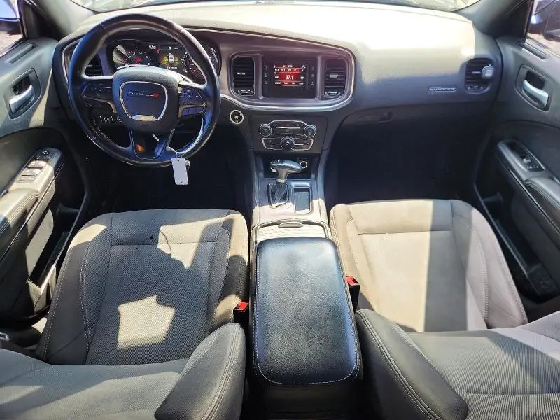 2017 DODGE CHARGER SE  