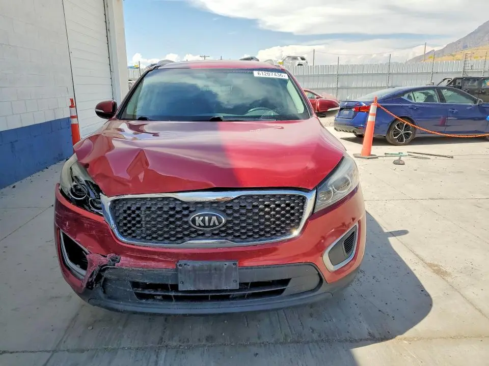 2017 KIA SORENTO LX V6  
