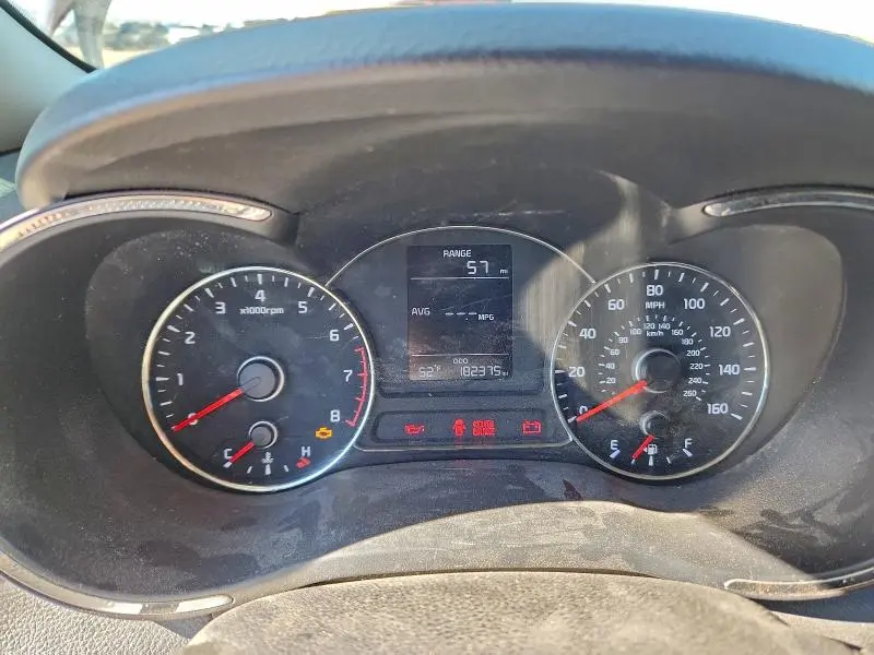 2017 KIA FORTE LX  