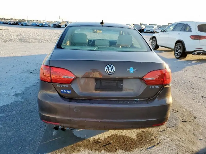 2012 VOLKSWAGEN JETTA SE  