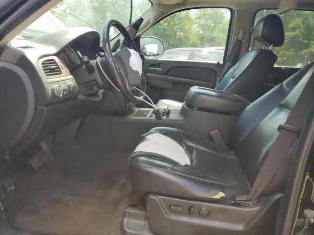 2011 CHEVROLET SUBURBAN K1500 LTZ  