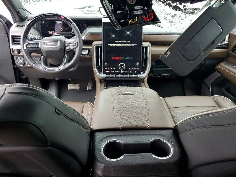 2025 GMC YUKON DENALI ULTIMATE  