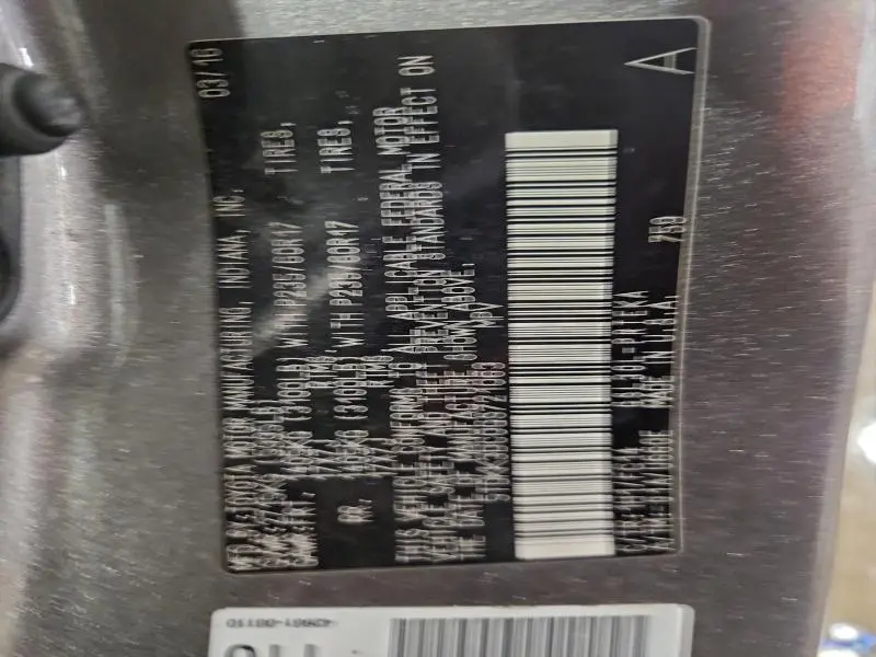 2016 TOYOTA SIENNA LE  