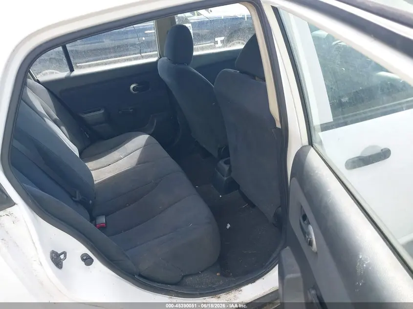 2011 NISSAN VERSA 1.6