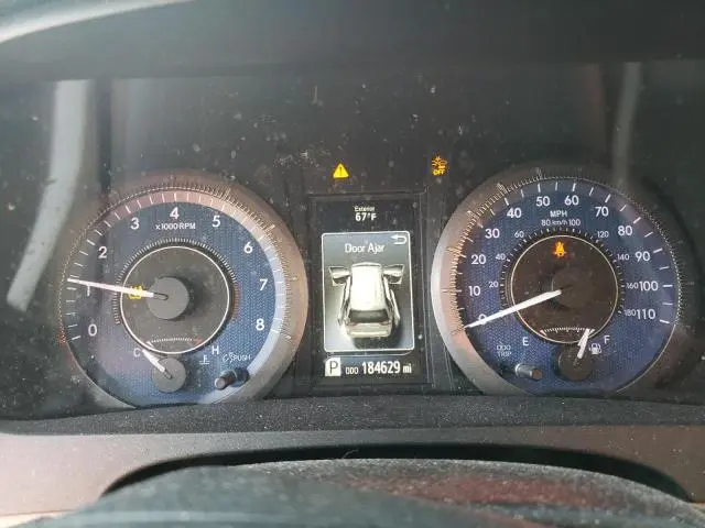 2018 TOYOTA SIENNA LE