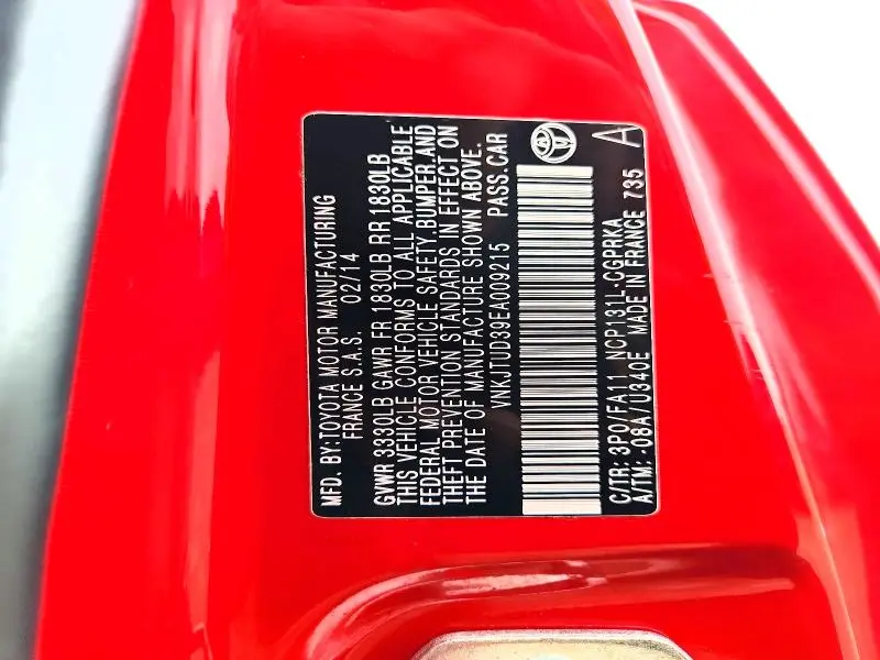 2014 TOYOTA YARIS 3-DOOR L FLEET  