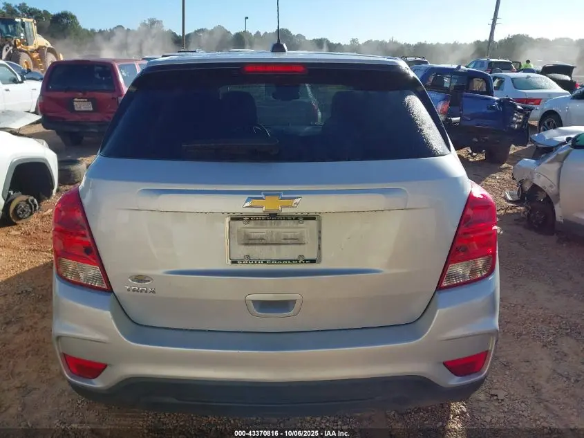 2022 CHEVROLET TRAX FWD LS