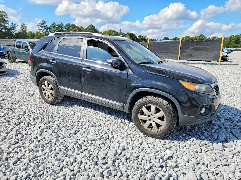 2011 KIA SORENTO LX  