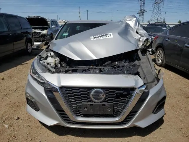 2021 NISSAN ALTIMA SV  