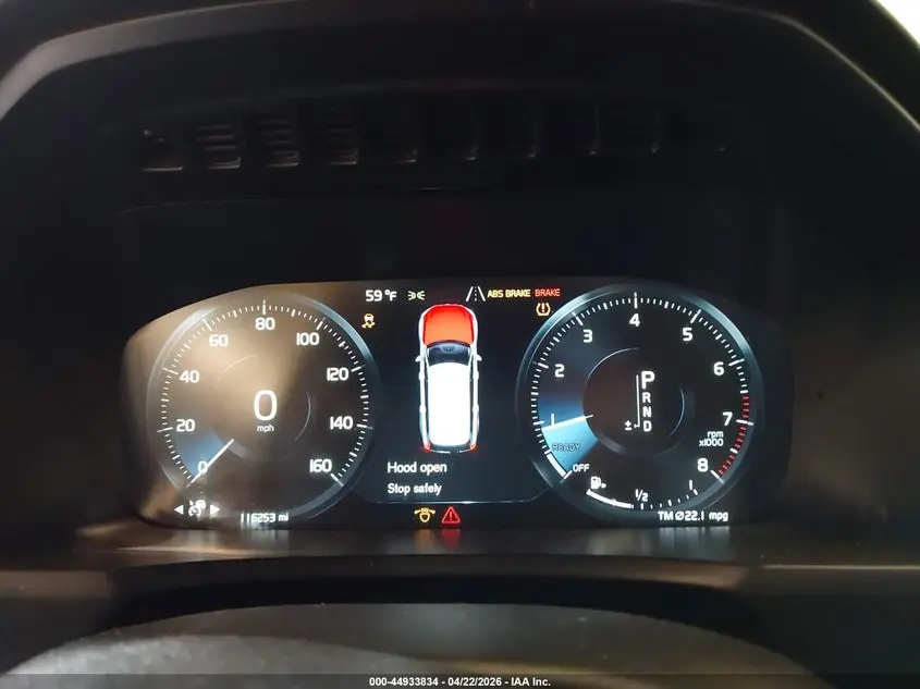 2017 VOLVO XC90 T6 MOMENTUM