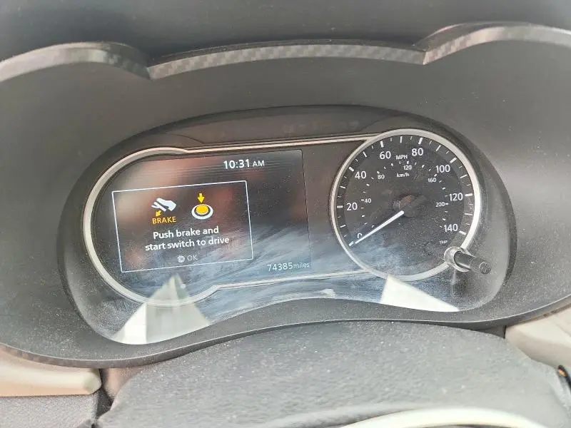 2021 NISSAN VERSA SV  