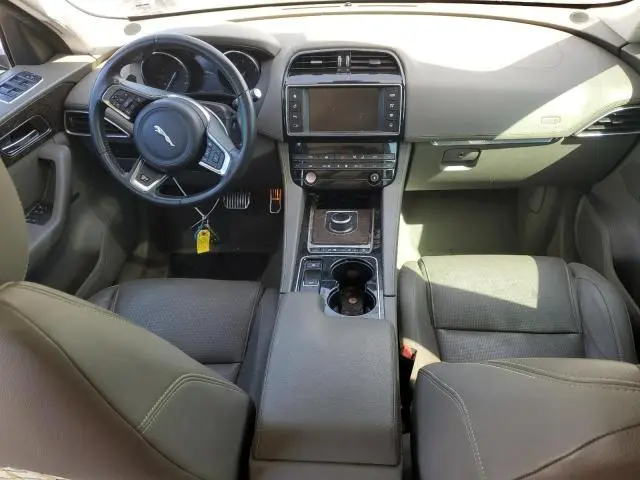 2017 JAGUAR F-PACE R - SPORT  