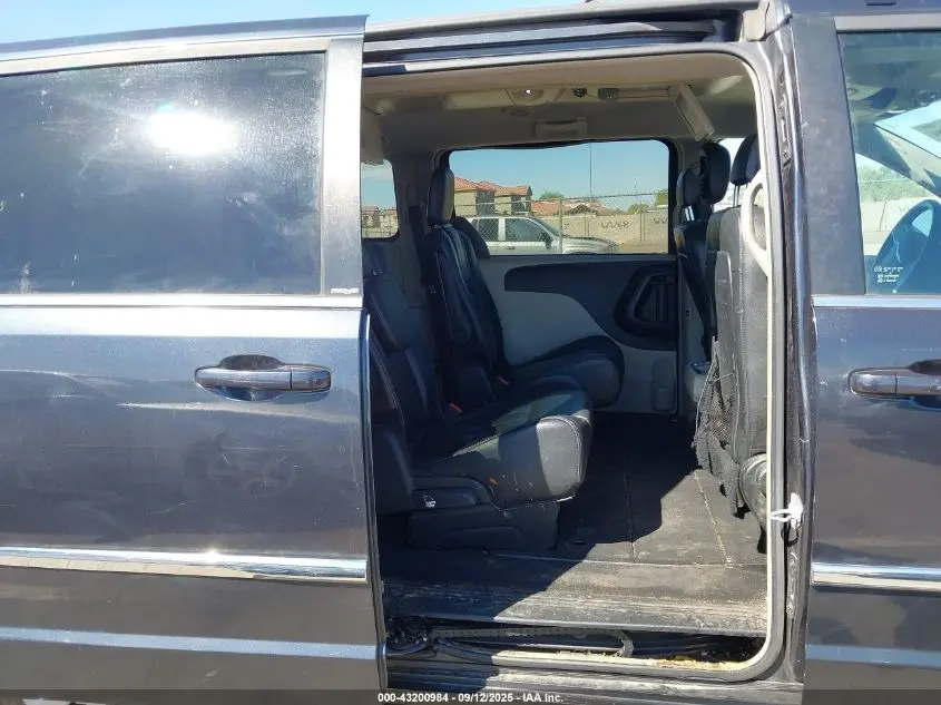 2014 CHRYSLER TOWN & COUNTRY TOURING