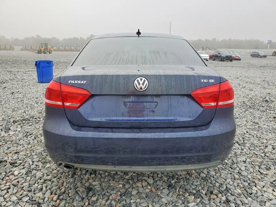 2014 VOLKSWAGEN PASSAT SE  