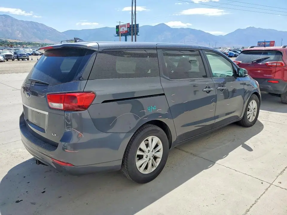2017 KIA SEDONA LX  