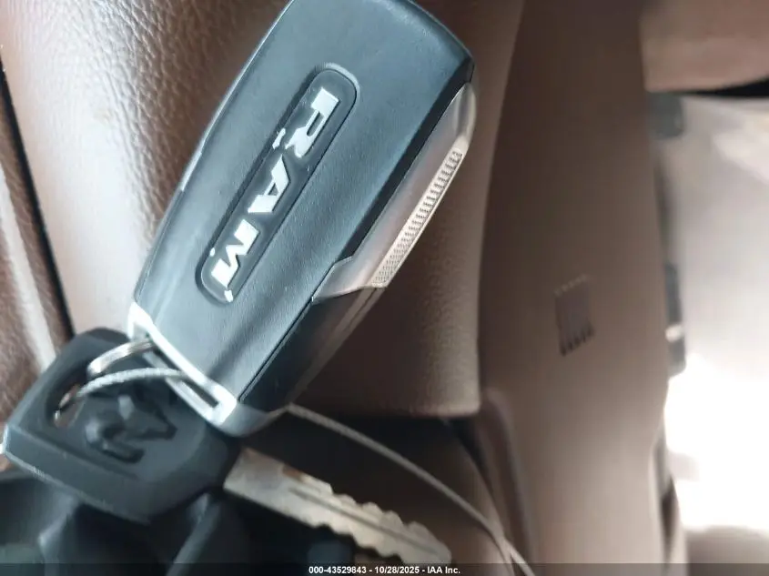 2021 RAM 2500 LARAMIE  4X4 6'4 BOX