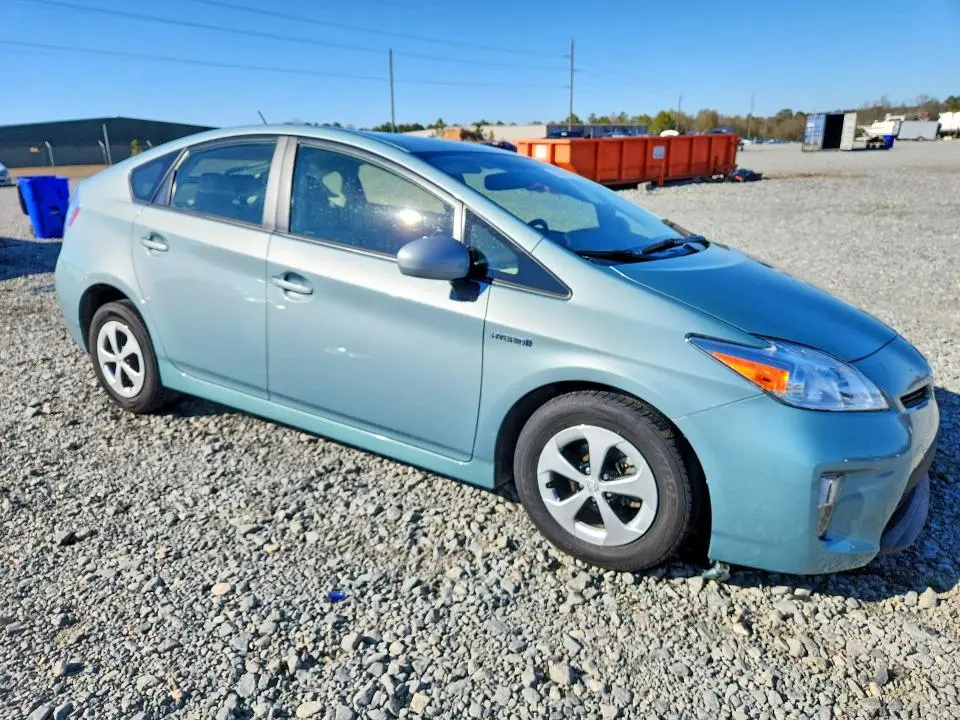 2015 TOYOTA PRIUS   