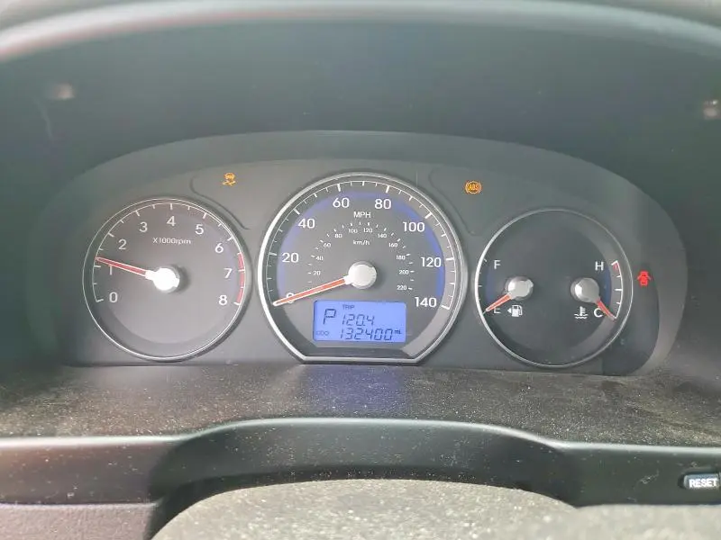 2011 HYUNDAI SANTA FE GLS  