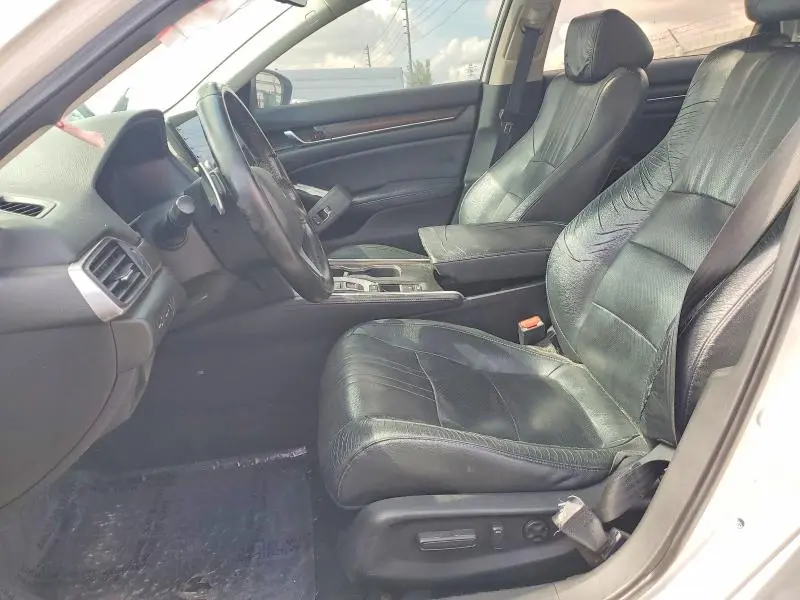 2018 HONDA ACCORD TOURING  