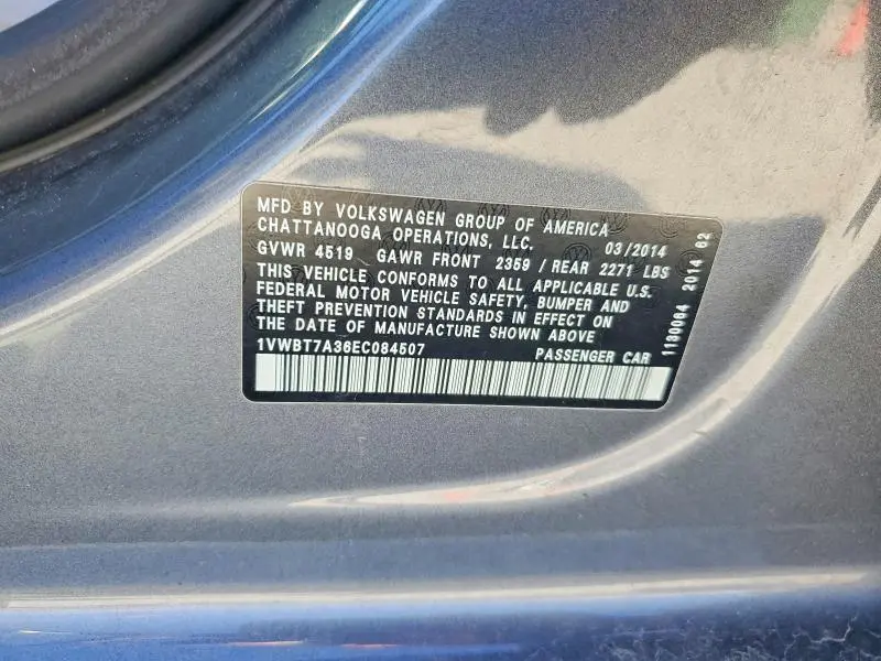 2014 VOLKSWAGEN PASSAT SE  