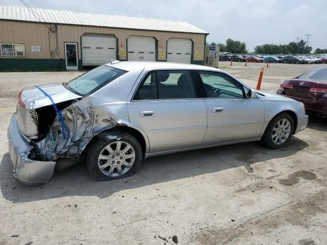 2010 CADILLAC DTS   