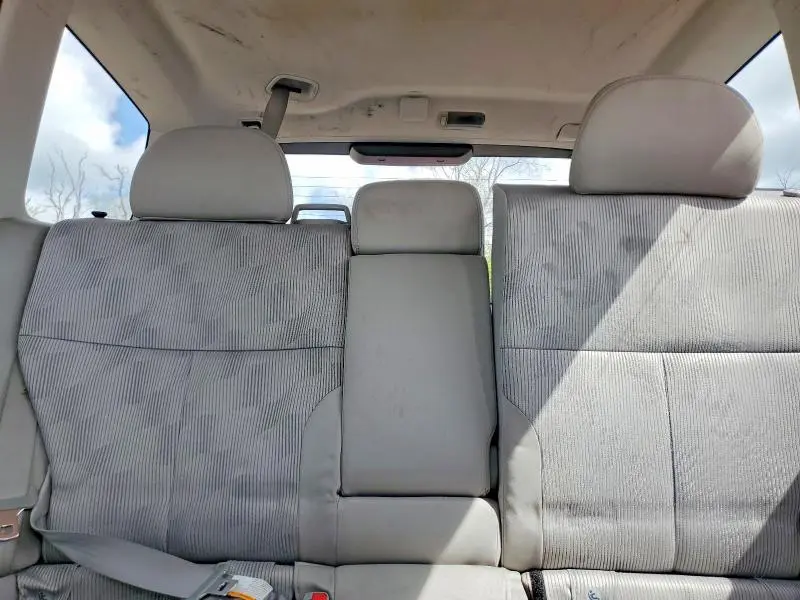 2010 SUBARU FORESTER   