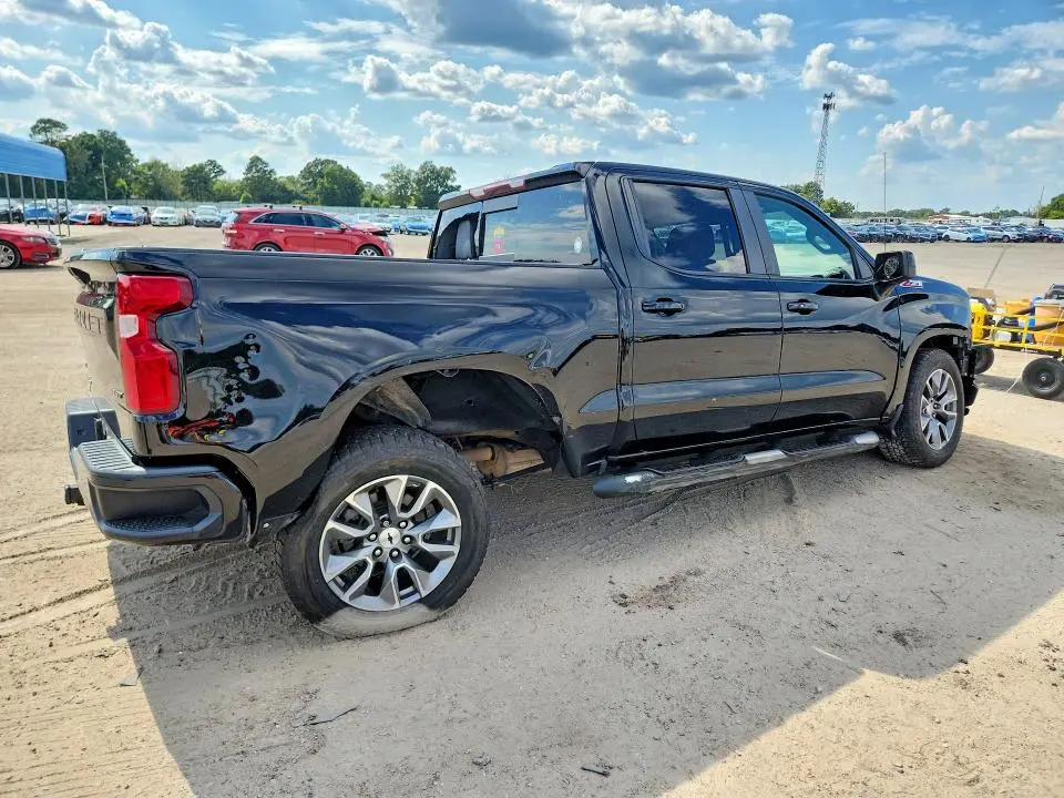 2021 CHEVROLET SILVERADO K1500 RST  