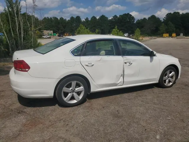 2013 VOLKSWAGEN PASSAT SE  
